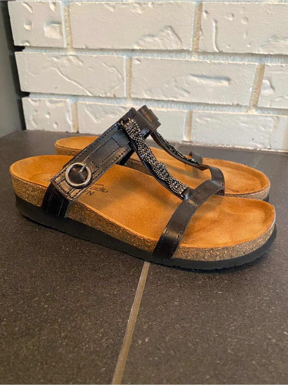 NAOT Made in Israel Malibu Sz 7 Leather Beaded T-Strap Cork Wedge Sandals Black